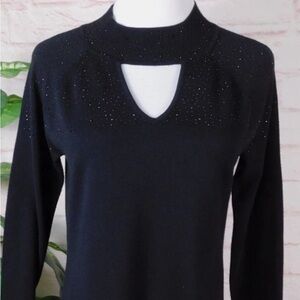 Cable & Gauge Black Knit Sweater with Keyhole Detail & shimmer size XL